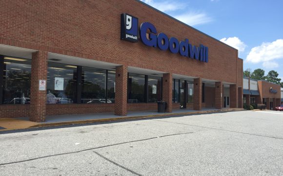 Goodwill Thrift Store Donation Center In Buford Ga 30518