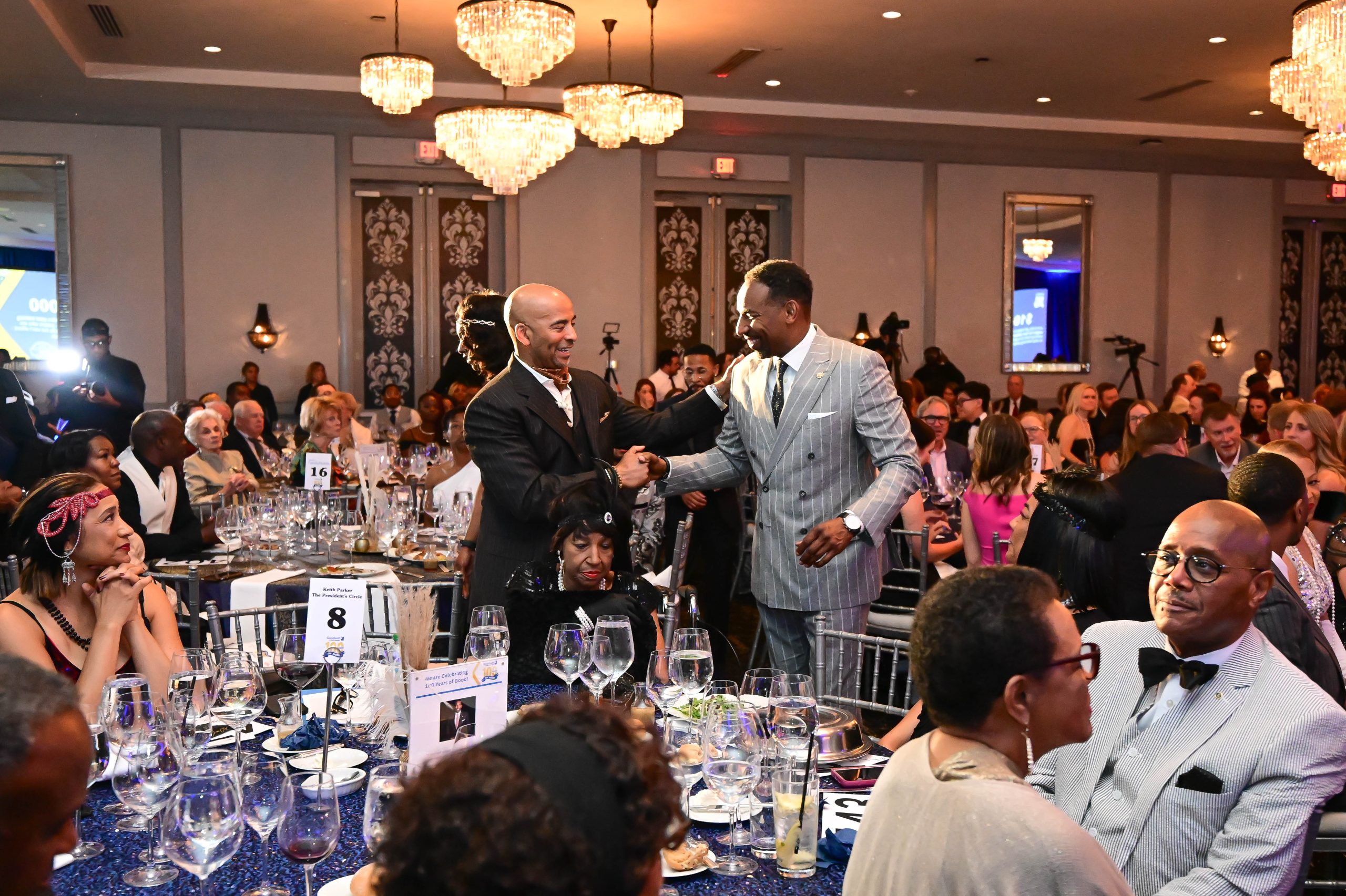CEO Keith Parker and Mayor of Atlanta Andre Dickens shaking hands at Gala